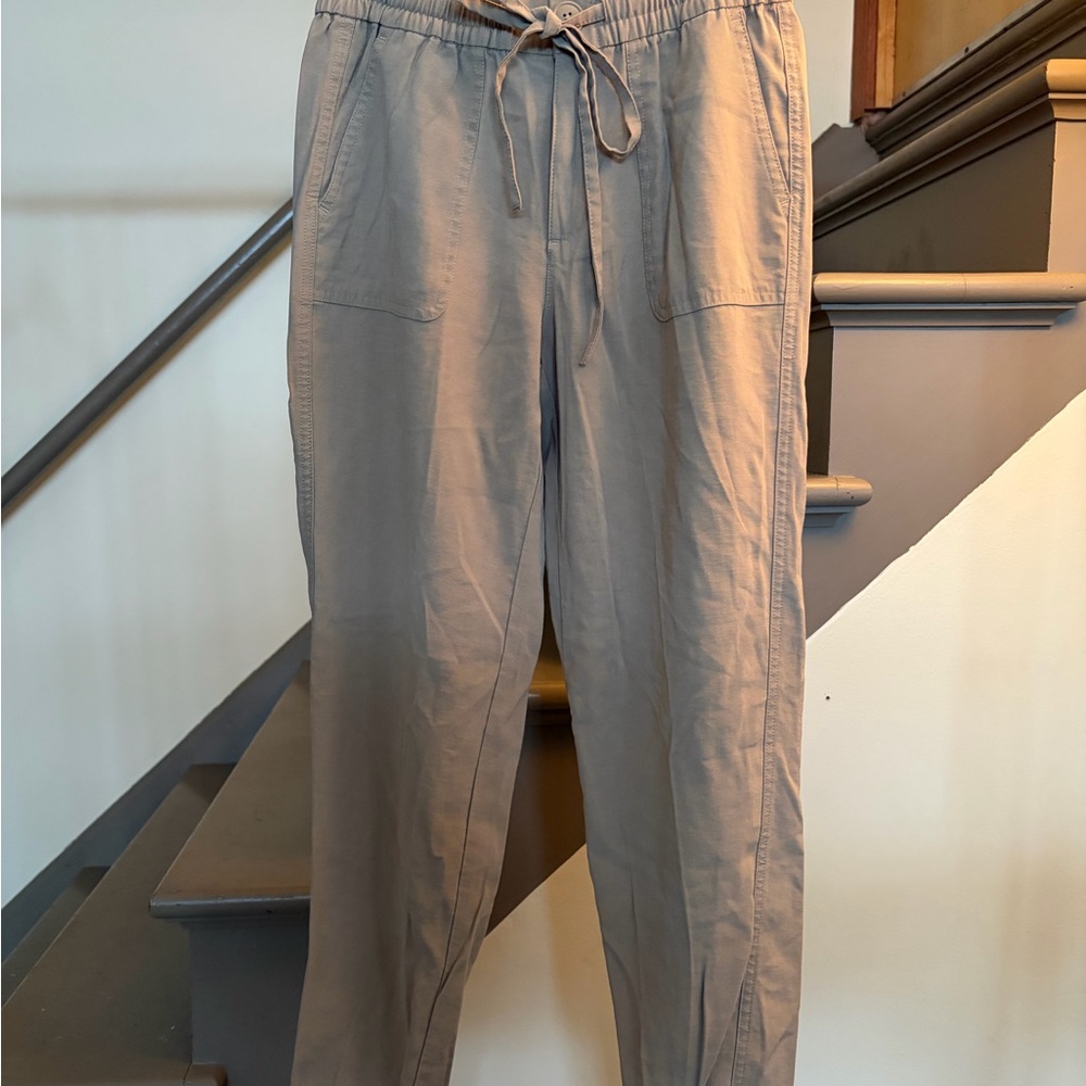 Tahari Drawstring Joggers in Light Taupe